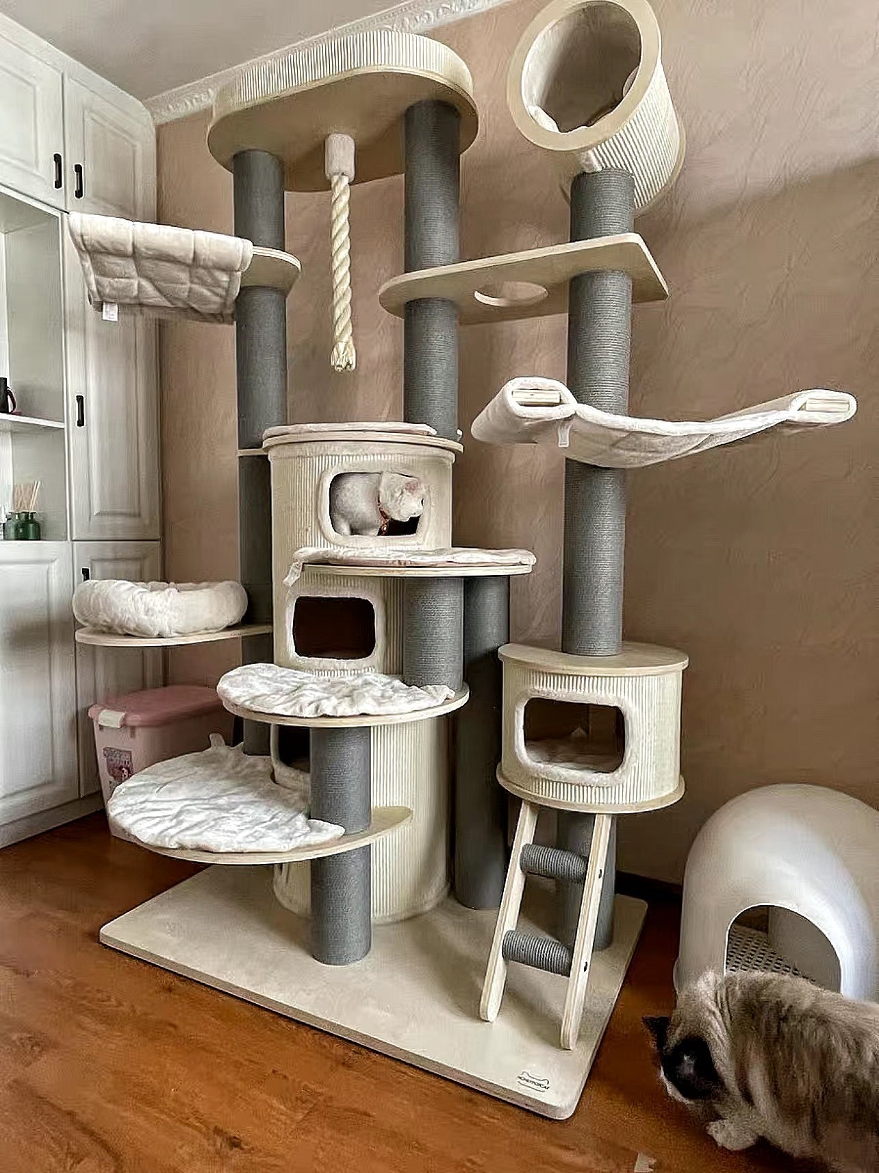 Honeypot Cat Multi-Layer Cat Villa for Large Cats